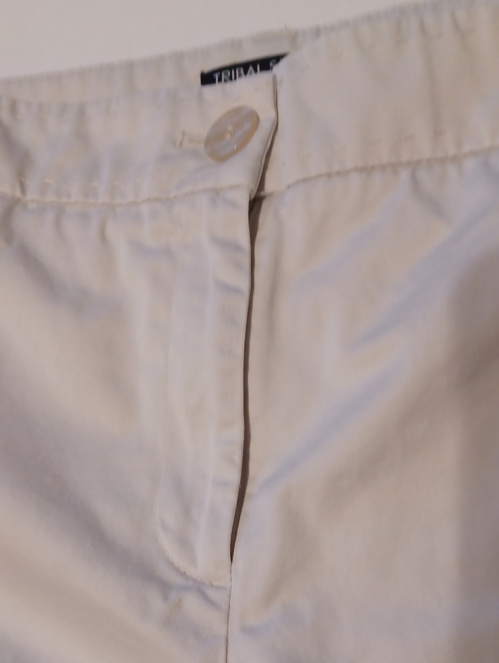 Tribal Studio Bermuda Shorts Sz.12. Side Slits. Inseam Is 12". Cream Color. GUC! - Picture 7 of 7